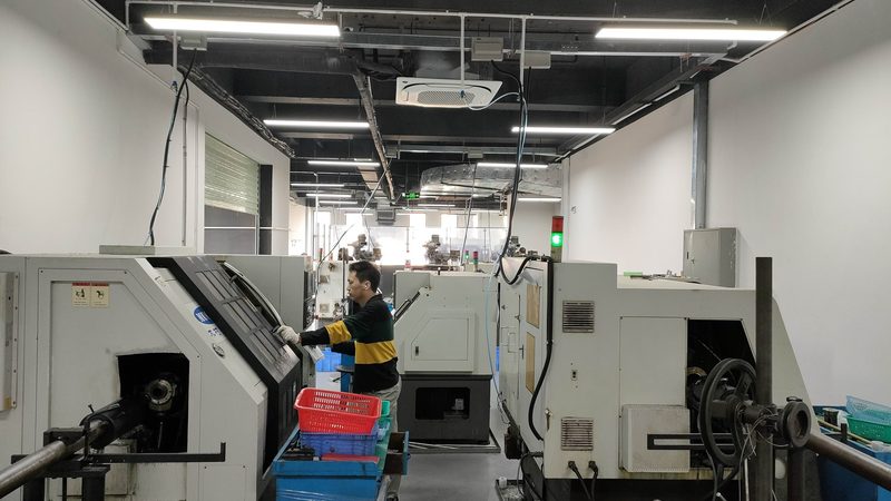 小型数控车床：价格与厂家选择的关键考量**